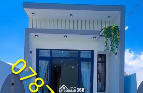 CHỈ 7⃣0⃣0⃣ TR - NHÀ CẤP 4,  CHỦ GỬI BÁN GẤP THƯƠNG LƯỢNG MẠNH TẠI BÌNH CHÁNH