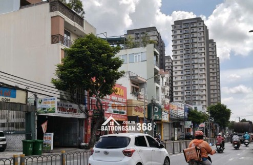 Bán Nhà 65m² Giá Chỉ 12 Tỷ ở Quận 7 - Vị Trí Đẹp, Sổ Hồng Riêng