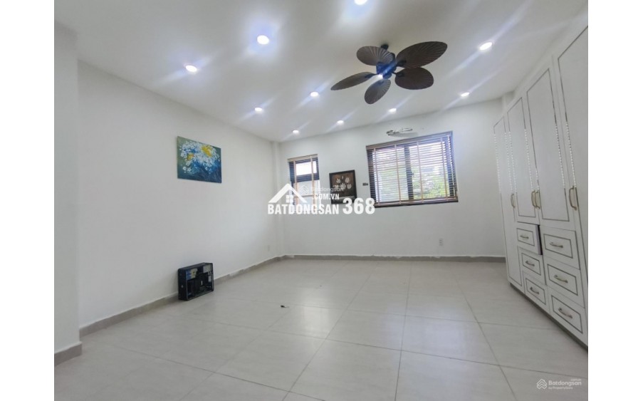 Bán nhà riêng 100m2 tại Bình Hưng, Hồ Chí Minh, đẹp, nhiều tiện ích chỉ 10,5 tỷ