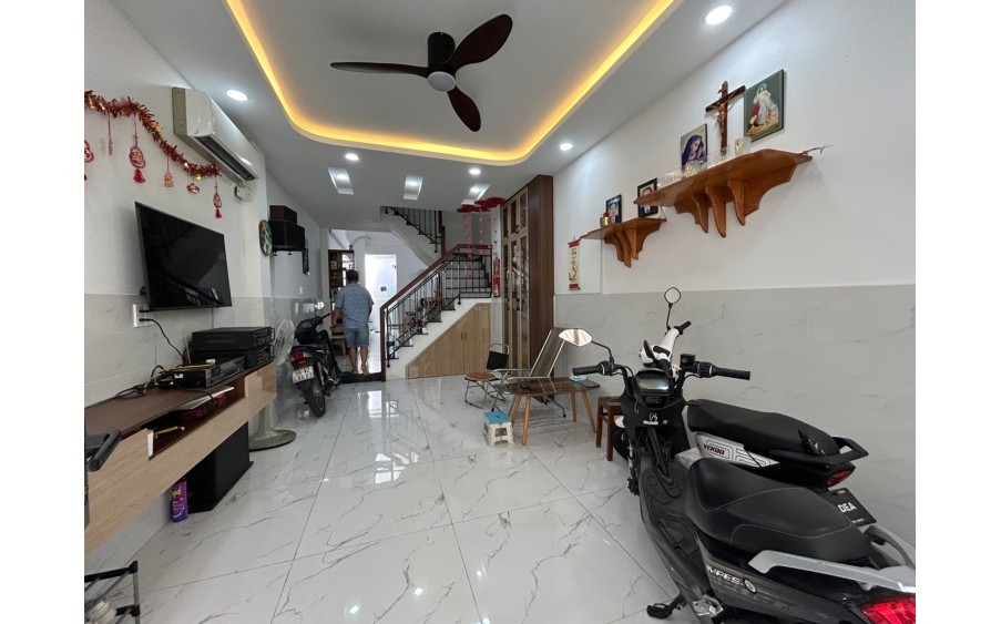 Cần bán nhà hẻm ô tô Nguyễn Văn Đậu, khu dân cư an ninh, nhà mới 4tầng 5PN 6WC 8,7tỷ