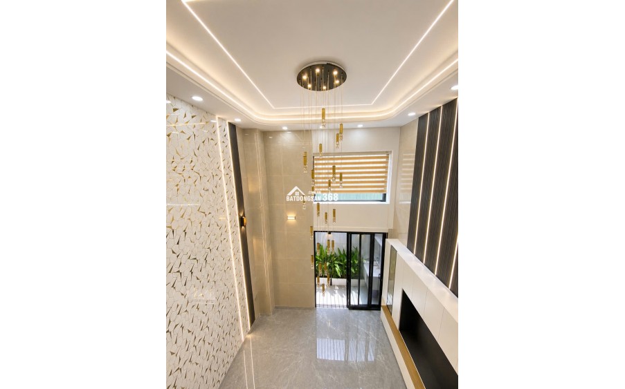 NHÀ ĐẸP BÌNH TÂN 5 TẦNG ĐẸP - HẺM XE TẢI - FULL NỘI THẤT