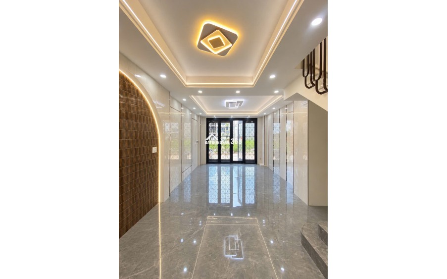 NHÀ ĐẸP BÌNH TÂN 5 TẦNG ĐẸP - HẺM XE TẢI - FULL NỘI THẤT