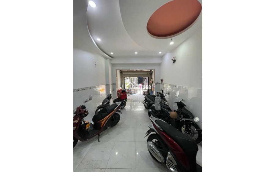  CHỈ 8.9 TỶ – CĂN HỘ DỊCH VỤ 9 PHÒNG – DÒNG TIỀN GẦN 50 TRIỆU/THÁNG – FULL NỘI THẤT – HẺM XE HƠI 5M