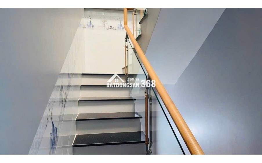 NHÀ ĐẸP VỊ TRÍ ĐẸP TẠI LONG TRƯỜNG