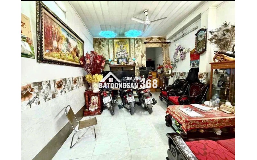 Bán nhà hẻm 2m gần chợ Bà Chiểu 1 trệt 1 gác lửng thuận tiện xây mới