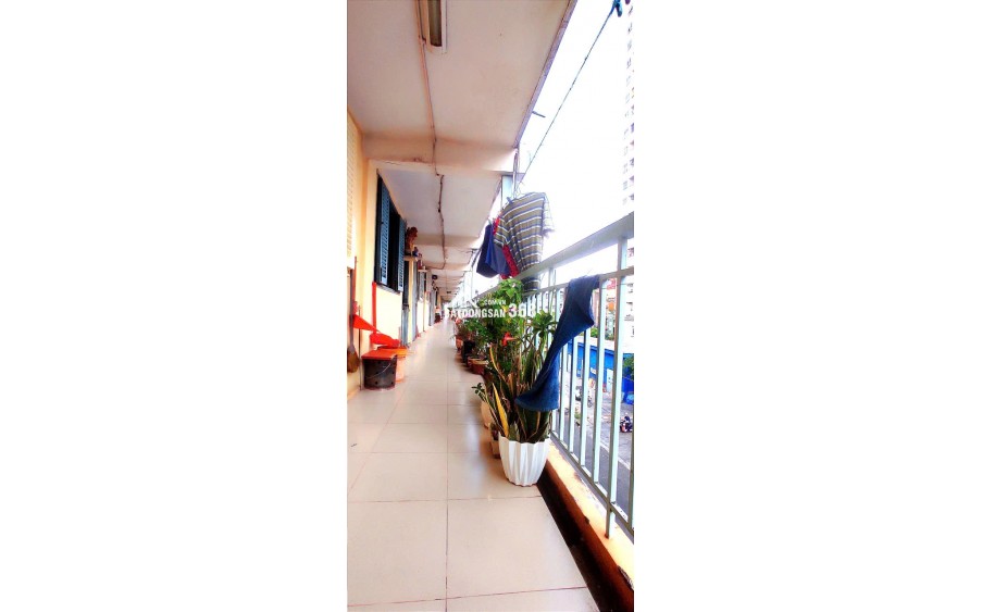Bán căn hộ 60m2 tầng 3 CC Lý  Thường Kiệt P7 Q11