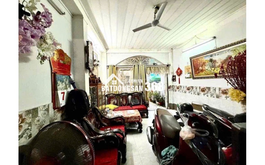Bán nhà hẻm 2m gần chợ Bà Chiểu 1 trệt 1 gác lửng thuận tiện xây mới