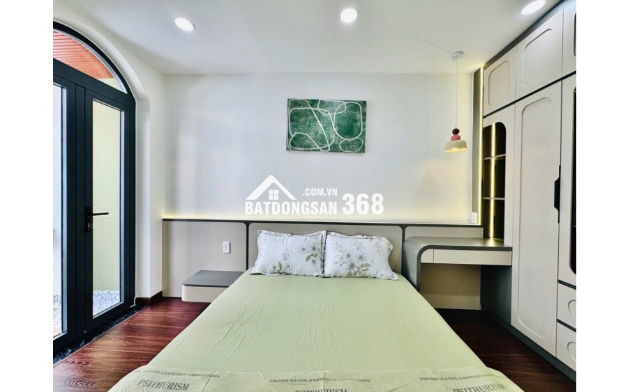 NHÀ ĐẸP NGAY CHỢ BÀ CHIỂU – CHỈ 10M RA HẺM XE TẢI – FULL NỘI THẤT