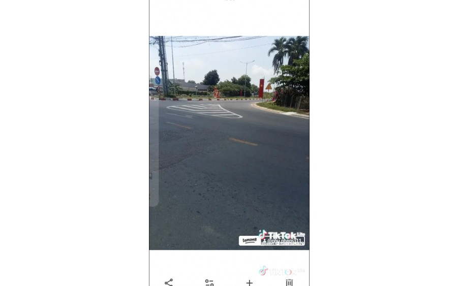  GẦN CHỢ _ TIÊN SINH HOẠT _ XEM NHÀ LÀ BIẾT 