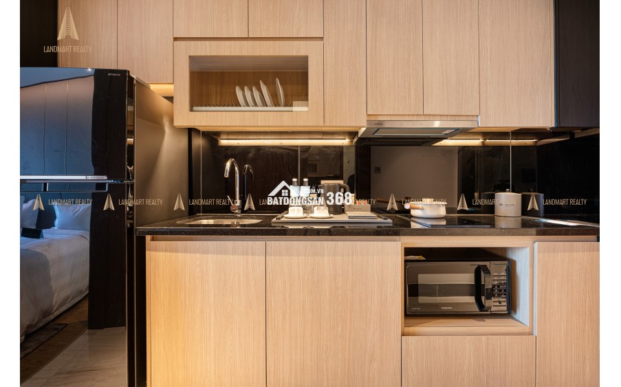 Bán gấp căn studio The Soleil Đà Nẵng, tầng cao view biển, full nội thất, giá 3.3 tỷ