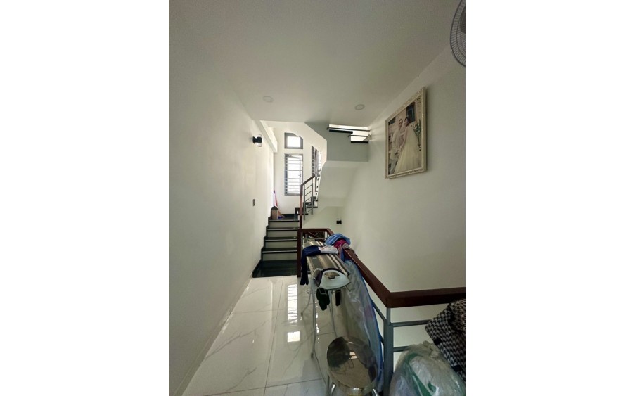 BÁN NHÀ ĐẸP 4 TẦNG - CMT8 SAU 1 CĂN MẶT TIỀN - 36M2 - NHỈNH 5 TỶ - TẶNG NỘI THẤT