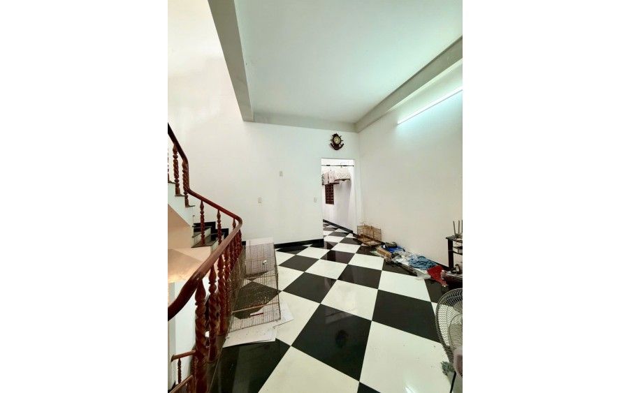 NHÀ 3 TẦNG – 72M² – NGAY NGUYỄN PHƯỚC NGUYÊN