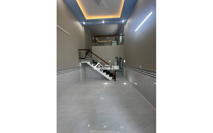 NHÀ ĐẸP LENG KENG - HẺM XE HƠI VÀO NHÀ - VỊ TRÍ ĐẸP - NGANG 5 BỀ THẾ - SHR HÀNG HIẾM.