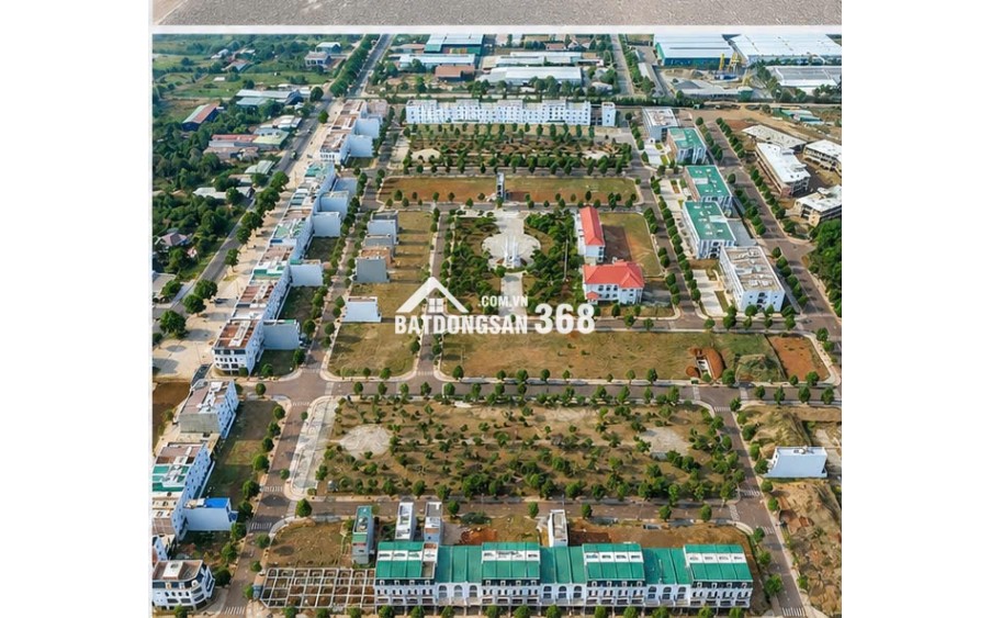 bán nhà mặt tiền đường 32m khu đô thị Ân Phú