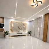  SIÊU PHẨM NHÀ PHỐ 3 TẦNG MỚI ĐẸP – HẺM XE HƠI – NGANG 8M CỰC HIẾM