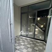 NHÀ ĐẸP LENG KENG - HẺM XE HƠI VÀO NHÀ - VỊ TRÍ ĐẸP - NGANG 5 BỀ THẾ - SHR HÀNG HIẾM.