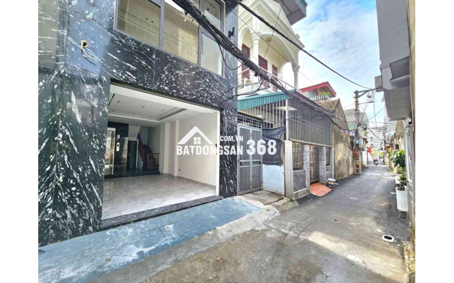 Bán nhà Long Biên 9 tỷ 40m Gara,Thang máy,nhà mới