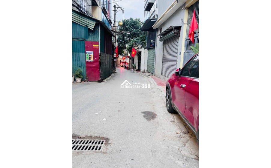 HÀNG HIẾM BÁN ĐẤT NGUYỄN VĂN LINH, LONG BIÊN  SAU 1 NHÀ RA Ô TÔ TRÁNH  KHU VỰC ĐANG PHÁT TRIỂN 31M²  MT 3,5M  4,6 TỶ.