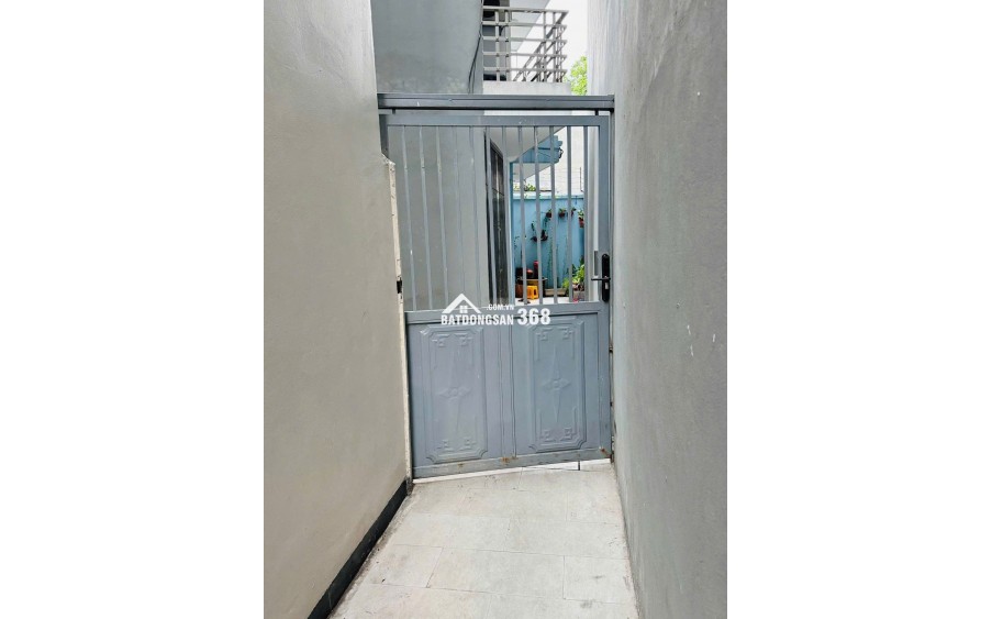 HÀNG HIẾM BÁN ĐẤT NGUYỄN VĂN LINH, LONG BIÊN  SAU 1 NHÀ RA Ô TÔ TRÁNH  KHU VỰC ĐANG PHÁT TRIỂN 31M²  MT 3,5M  4,6 TỶ.