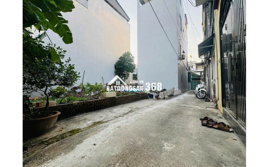  BÁN ĐẤT PHÚC lỢI TẶNG GIẤY PHÉP XÂY DỰNG LONG BIÊN 52M²  GIÁ 7,5 TỶ 