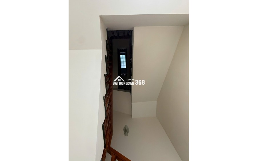  Bán nhà mặt tiền kinh doanh Phường Hiệp Bình  – Ngay sau TTTM Gigamall Thủ Đức –  84m2  4 tầng, Sân đậu xe hơi 7 chỗ