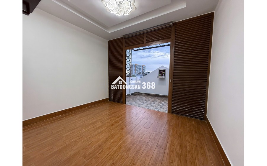  Bán nhà mặt tiền kinh doanh Phường Hiệp Bình  – Ngay sau TTTM Gigamall Thủ Đức –  84m2  4 tầng, Sân đậu xe hơi 7 chỗ