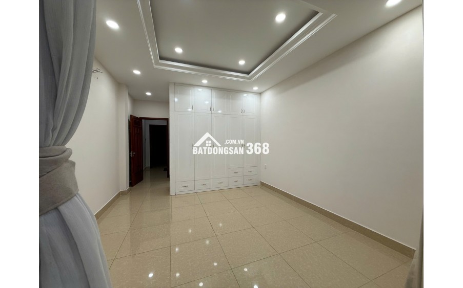  Bán nhà mặt tiền kinh doanh Phường Hiệp Bình  – Ngay sau TTTM Gigamall Thủ Đức –  84m2  4 tầng, Sân đậu xe hơi 7 chỗ
