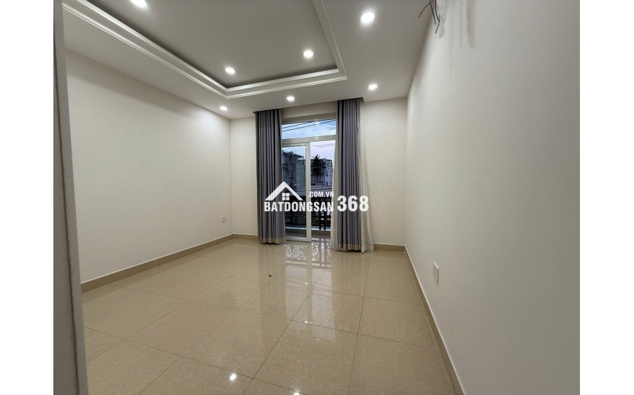  Bán nhà mặt tiền kinh doanh Phường Hiệp Bình  – Ngay sau TTTM Gigamall Thủ Đức –  84m2  4 tầng, Sân đậu xe hơi 7 chỗ