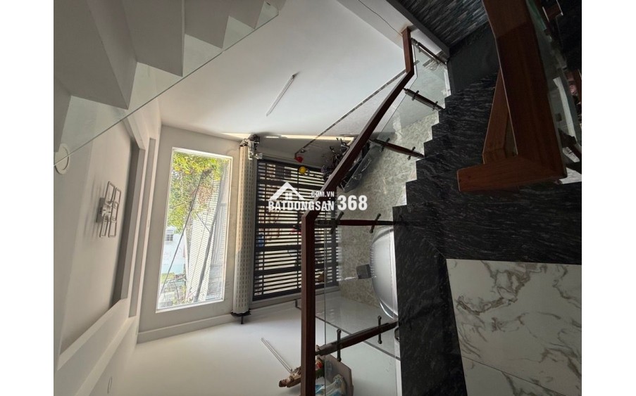 HẺM XE HƠI QUAY ĐẦU PHAN VĂN TRỊ - GẦN CITYLAND - 4 TẦNG