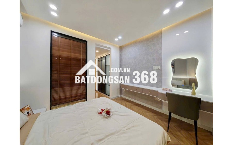 Phú Nhuận, chỉ 15 phút đến sân bay kể cả giờ cao điểm, dưới 15 tỷ. 5 tầng, 10 căn hộ khai thác.