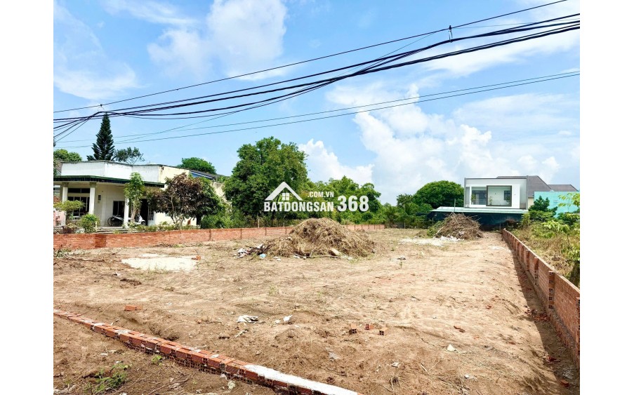 Chuyển nhượng và Bán  2 lô liền kề Mặt tiền khu trung tâm hiện hữu, mặt tiền đường Phan Đăng Lưu Phường Long Điền (2027) Bà rịa-Vũng tàu