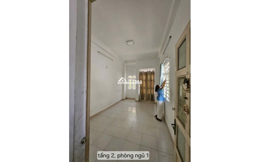 Bán nhà 1 trệt 2 lầu mặt tiền đường HT26, Q12