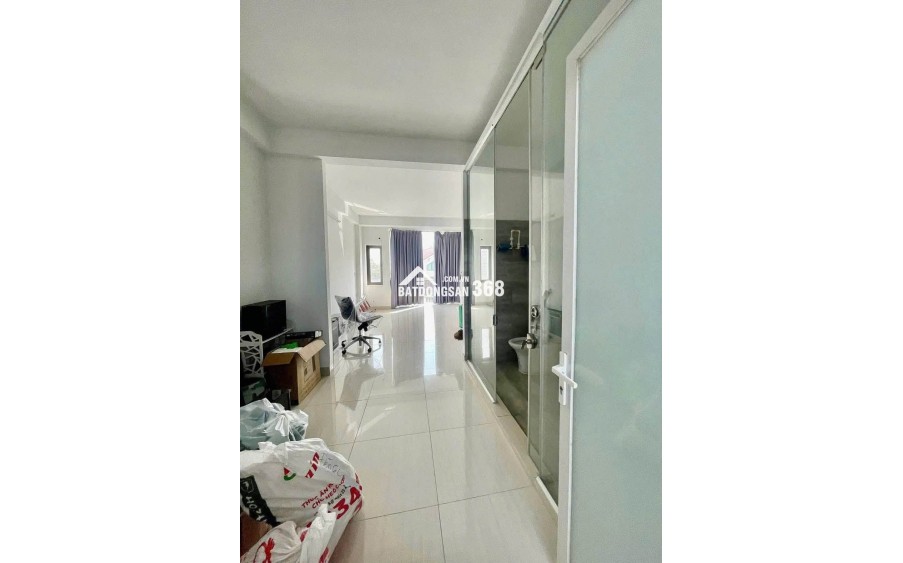 BÁN CHUNG CƯ LÔ GÓC THOÁNG SÁNG SÀI ĐỒNG HÀNG XÓM VINHOMES 2 NGỦ BAN CÔNG RỘNG 74M² 4.1 TỶ.