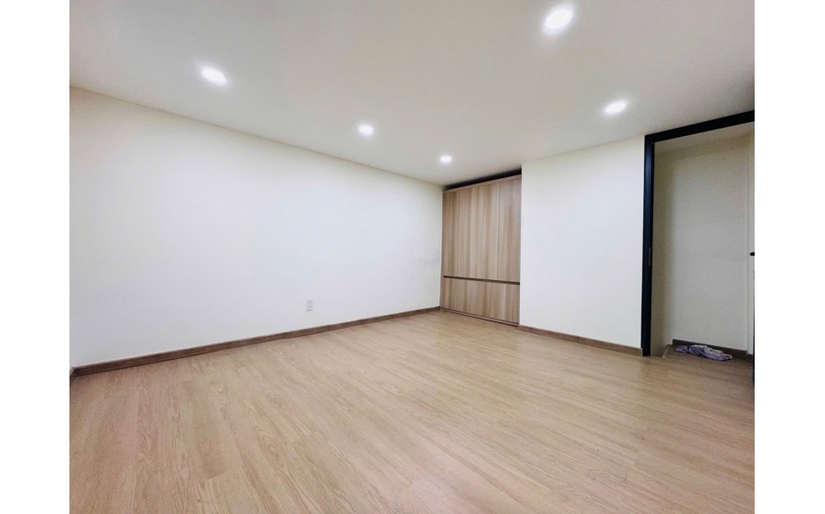 Bán nhà mới lê văn duyệt đinh tiên hoàn bình thạng nhà mới xây vào ở ngay
