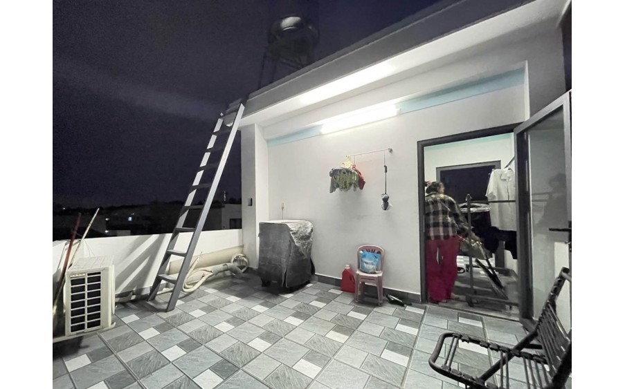  CĂN GÓC 2 MẶT THOÁNG - NHÀ LẦU ĐƯỜNG LÂM THỊ HỐ, QUẬN 12