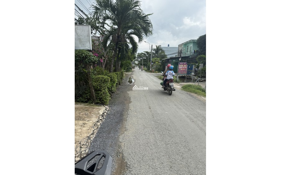 Cần bán đất thổ cư, mặt tiền đường Trần Thị Non.