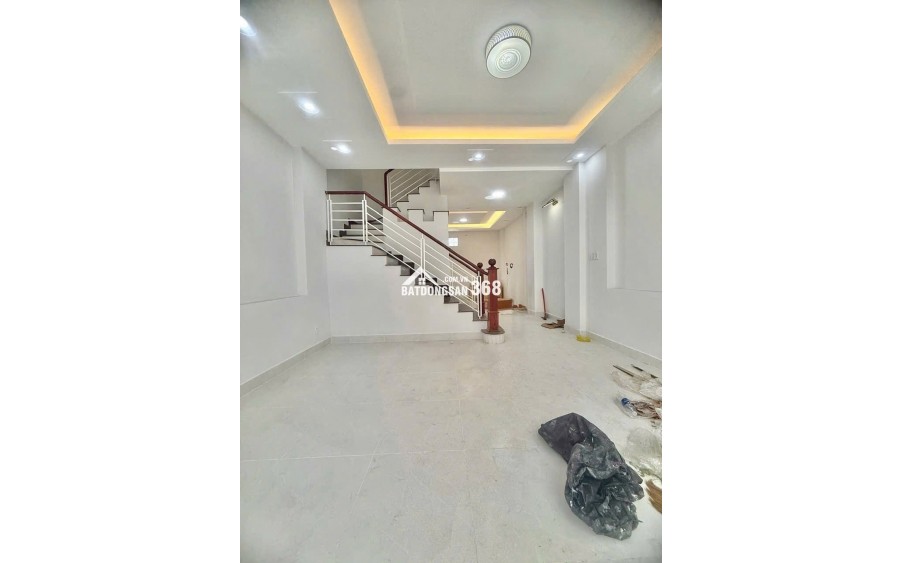 SIÊU PHẨM 4 TẦNG FULL NỘI THẤT- HXH SÁT MẶT TIỀN ĐƯỜNG- 62 M2 - NGANG 5- LÊ VĂN THỊNH - NHỈNH 7 TỶ