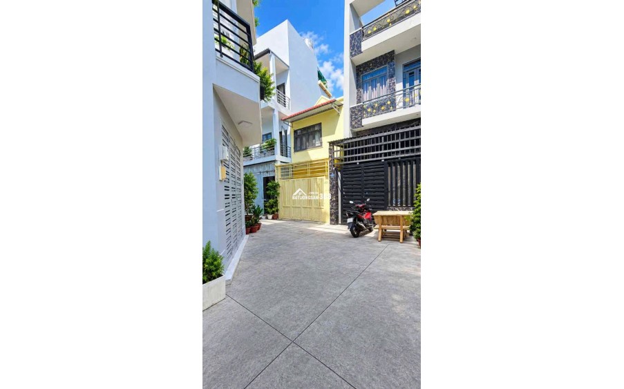 NHÀ ĐẸP QUẬN 7 – 60,4M² – 3 TẦNG – FULL NỘI THẤT  Kề bên Phú Mỹ Hưng, vị trí cực thuận tiện, gần Huỳnh Tấn Phát.