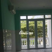 Nhà góc 2 mặt tiền 1 trệt 1 lầu trung tâm Cần Thơ