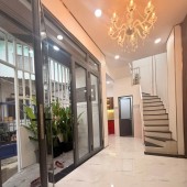 Bán nhà đường tin tiên hoàng bình thạnh phường gia định sát mặt tiền tiện ích đầy đủ