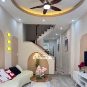 Nhà 2 tầng đường Hải Phòng - trục hướng biển cực đẹp