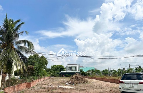 Chuyển nhượng và Bán  2 lô liền kề Mặt tiền khu trung tâm hiện hữu, mặt tiền đường Phan Đăng Lưu Phường Long Điền (2027) Bà rịa-Vũng tàu