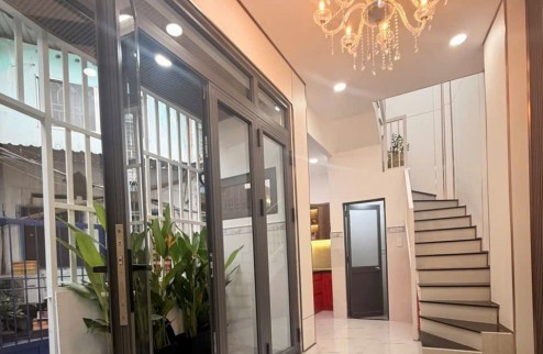 Bán nhà đường tin tiên hoàng bình thạnh phường gia định sát mặt tiền tiện ích đầy đủ