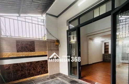 Chủ chuyển công tác cần bán nhà gấp quận 7