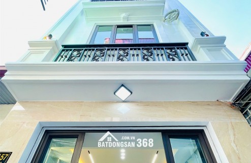 Bán 2 căn 4 tầng xây mới mặt ngõ Hồ Sen