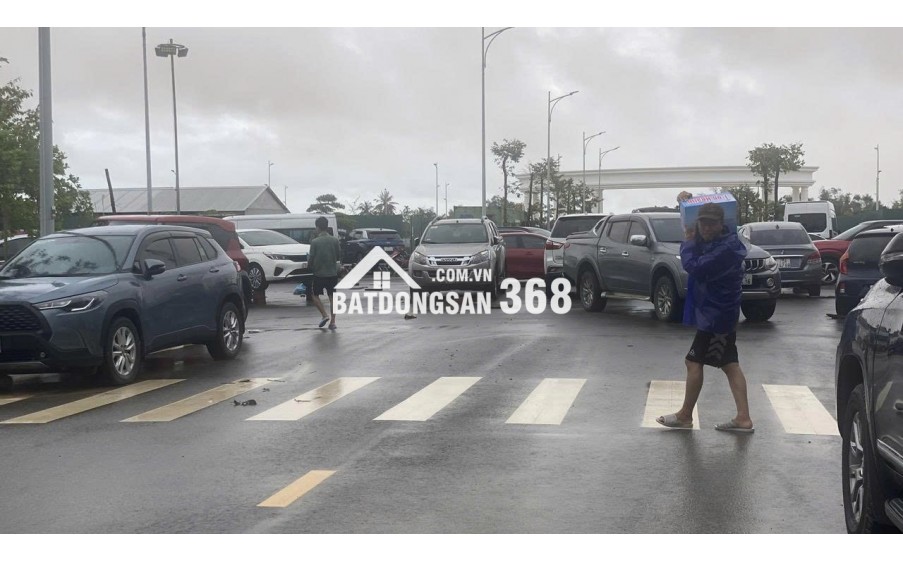 HUẾ MƯA MÀ ĐƯỜNG PHÚ XUÂN CITY VẪN KHÔ RÁO NHƯ THẾ NÀY ĐÂY CẢ NHÀ ƠI!