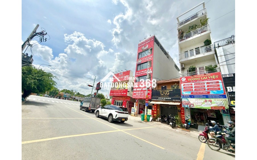 BÁN NHÀ HIỆP BÌNH 3 TẦNG 65,8M2 – mặt tiền kinh doanh – đường ô tô 11m+ – gần Gigamall- ven sông Phạm Văn Đồng.