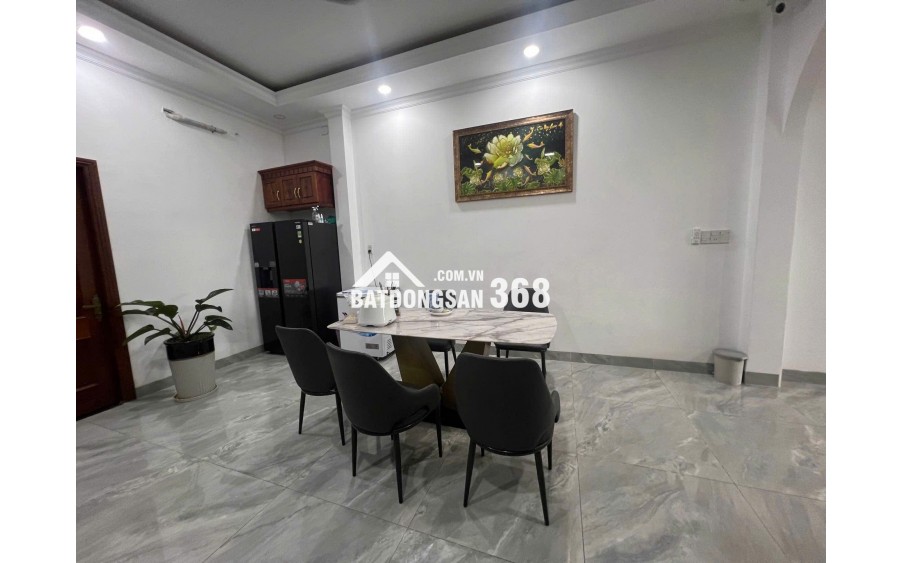 BÁN NHÀ PHỐ PHƯỜNG HIỆP BÌNH- TP THỦ ĐỨC - 3 TẦNG – NỘI THẤT CAO CẤP – 5 PHÒNG NGỦ – HẺM Ô TÔ TRÁNH – KHU VỰC ĐẮC ĐỊA