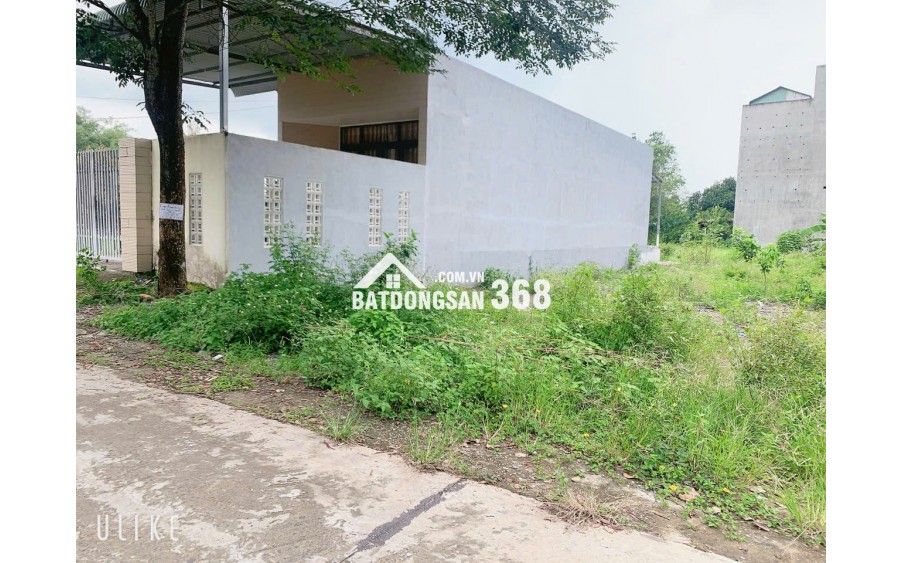 cần bán lô đất thổ cư sẵn hơn 550m2 , ngay giữa khu dân cư hiện hữu