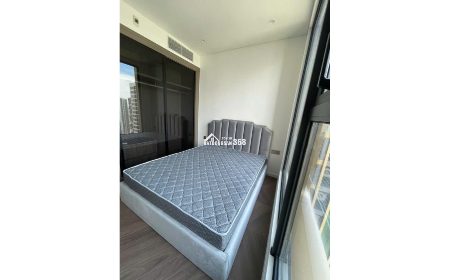 Cho thuê căn 2PN Lumiere Evergreen Tòa A3 full đồ 14 triệu. LH 0989516655